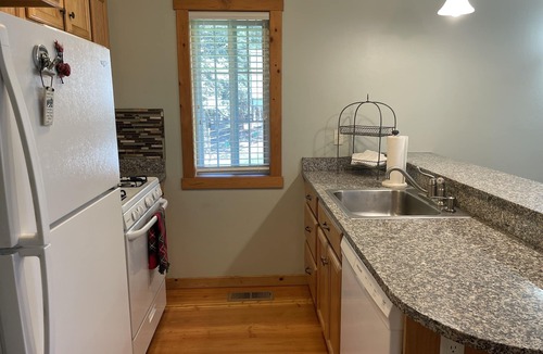 Kalispell Cottage | Working Llama Farm Experience Located Just 30 Minutes From Glacier National Park