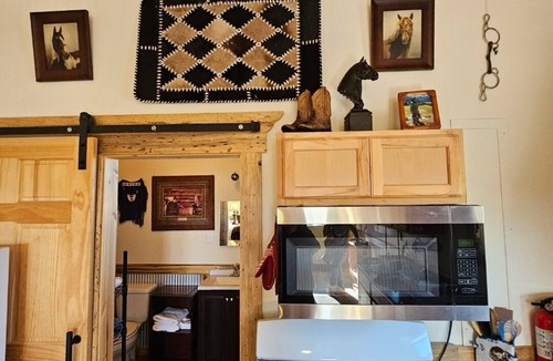 Cody Apartment | Wrangler's Hideout- pet & horse friendly, views of Heart Mountain!