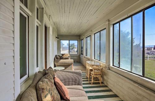 Lovell House | Wyoming Farmhouse Retreat! 10 Mi to Bighorn Canyon