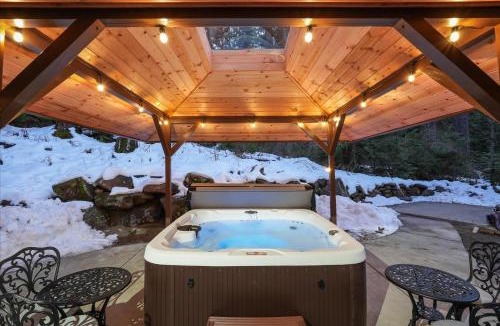 Yosemite West House | Yosemite Spirit