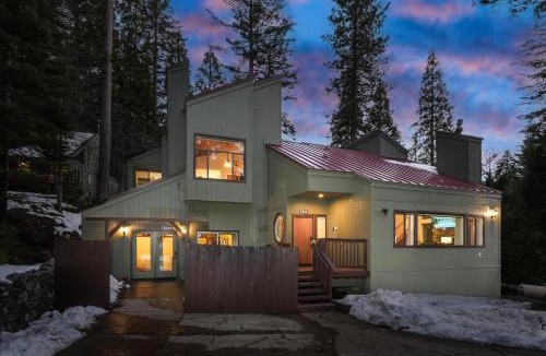 Yosemite West House | Yosemite Spirit