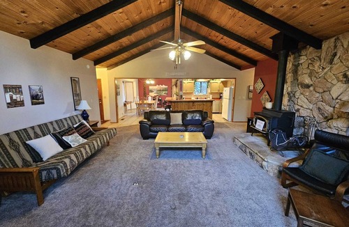 Oakhurst Cabin | Yosemite’s Shangri-La: A Cultural & Scenic Escape for World Travelers