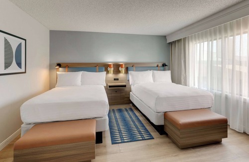 Mayo Clinic Hotel | Your Home Away From Home! Short Drive to OdySea Aquarium, Pets are Allowed