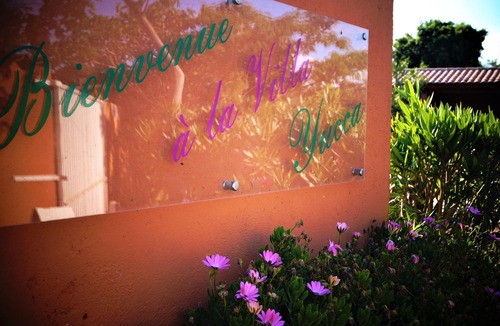 Sainte-Lucie-de-Porto-Vecchio Villa | "Yucca" Ideal for family/friends, 300m from 1 white sand beach, Large private pool