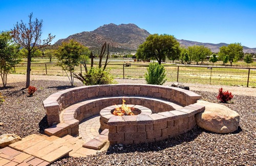 Williamson House | Zebra Ranch Vacation Rental | 3-BR House Amazing Animal Experience, Prescott | Mtn Vu Trails Spa Rqt Bal