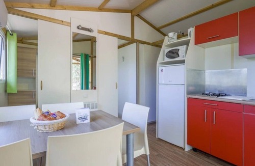 Cargese Ski Chalet | ZEcamping 3* parc aquatique 2km plage dog friendly locatif BBQ clim