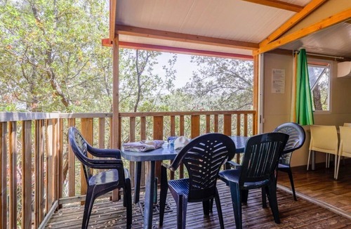 Cargese Ski Chalet | ZEcamping 3* parc aquatique 2km plage dog friendly locatif BBQ clim