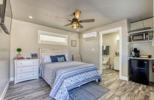 Kanab House | Zion-Bryce Basecamp suite Red Rock Views in Kanab UT