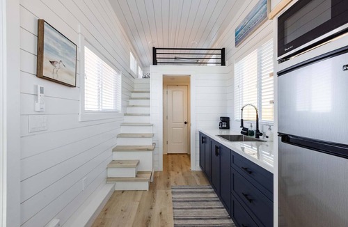 Apple Valley House | Zion Getaway Cozy Tiny Home w/Private Hot Tub