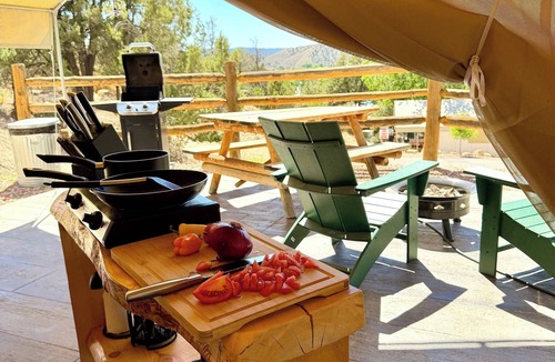 Orderville RV Rental | Zion Glamping Tent w/A/C & Private Bathroom