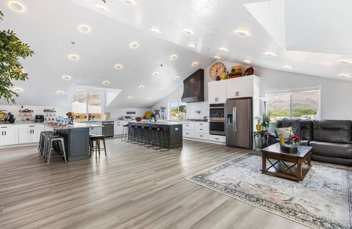 Colorado City House | Zion Luxury Retreat Sky Suite