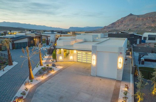 Hurricane House | Zion's Pearl at Copper Rock!