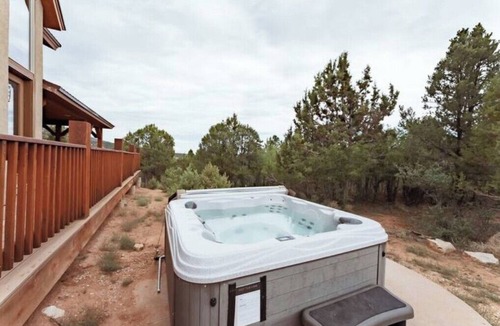 Zion National Park East Entrance House | Zion Views- Deer Haven Lodge+Resort Access