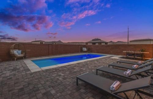 Hurricane House | Zion Village Private Poolside Home