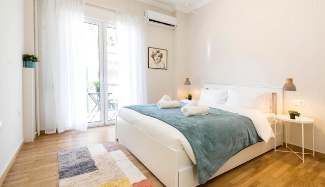 1 BR Apt In Petralona 15 Minutes From Acropolis