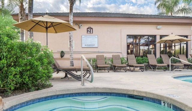 1 BR Villa for Golf Getaway near WM Phoenix Open