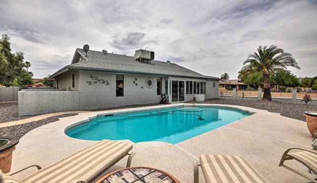 1 Mi to Golf! Family-Friendly Sun City West Home