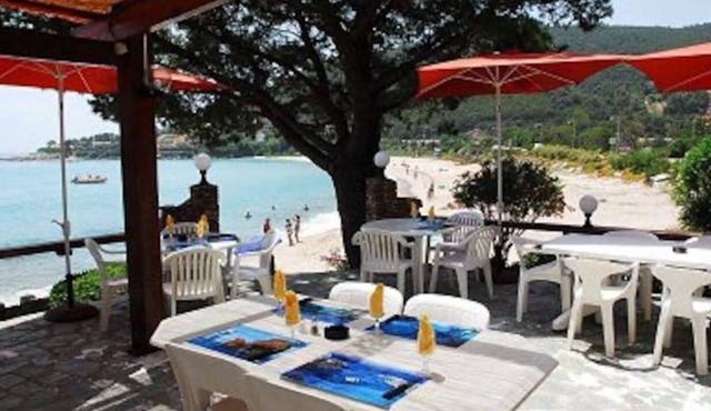 100% Happiness superb villa with sea view, near beach. Idyllic setting