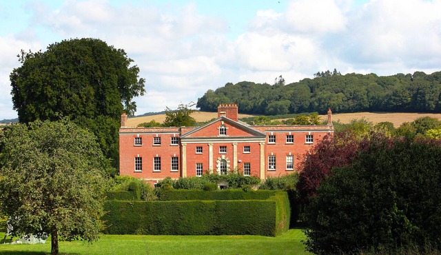 11 Bedroom Country House in the beautiful Dorset countryside