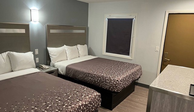 112 Motel