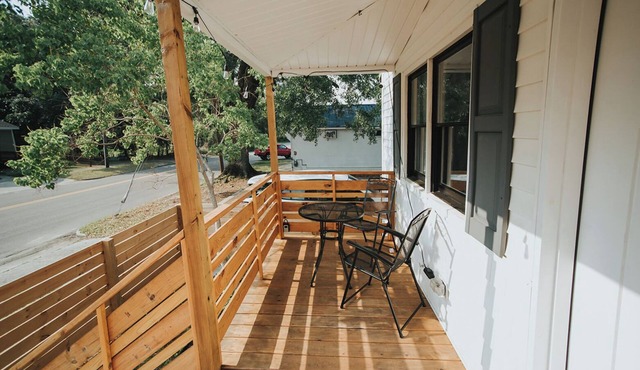 12 Min Walk to Riverfront, Beautiful Peaceful Home