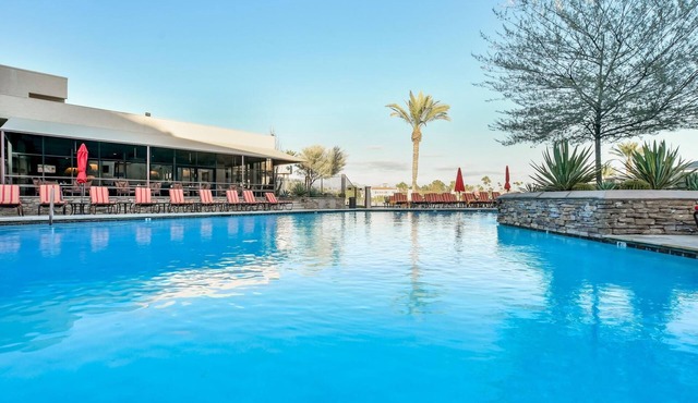 12 Room Scottsdale Golf Tennis Lake Resort Villa