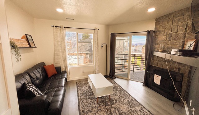 14-Plex Condo 220 | 1 Bed, 1 Bath