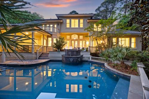 14 Royal Beach Drive