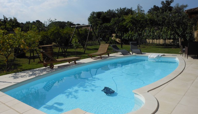 1st floor apartment in villa with private pool and garden