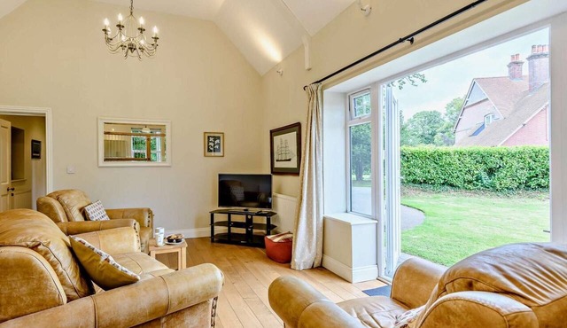2 Bed in Blandford Forum (oc-83814)
