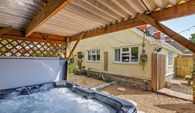 2 Bed in Godshill (oc-78573)