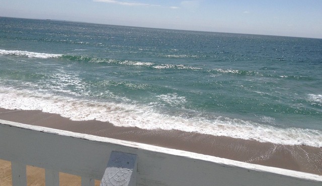 2 Bedroom 2 Bath on Misquamicut Beach.
