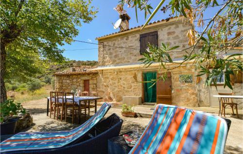 2 Bedroom Awesome Home In Coti-Chiavari