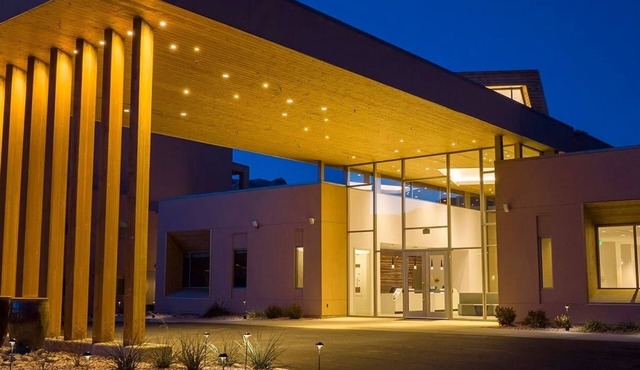 2-bedroom condo in marvelous Moab with WiFi, fitness room, AC