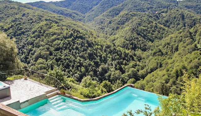 2 bedroom stunning apartment in Carcheto Brustico