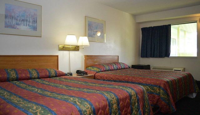 2 Queen Beds Non-Smoking