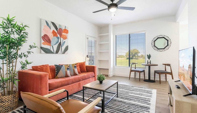2BR CozySuites at Kierland Commons with pool #07