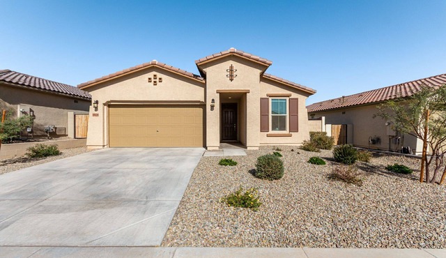 2BR Litchfield Park Retreat Near Golf & Trails