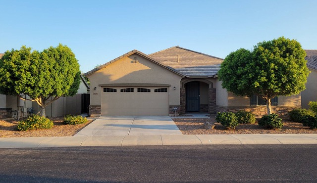 3 Bdrm, Hot Tub, Fire Pit, Putting Green. Close to MLB Spring Training Stadiums