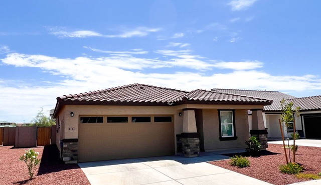 3 bed 2 bath home with all essentials included plus pet friendly!