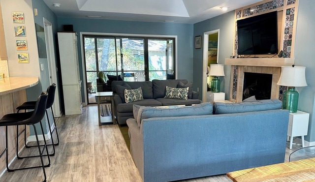 3 Bedroom/3 Bathroom Sparrow Pond Cottage, Close to Beach