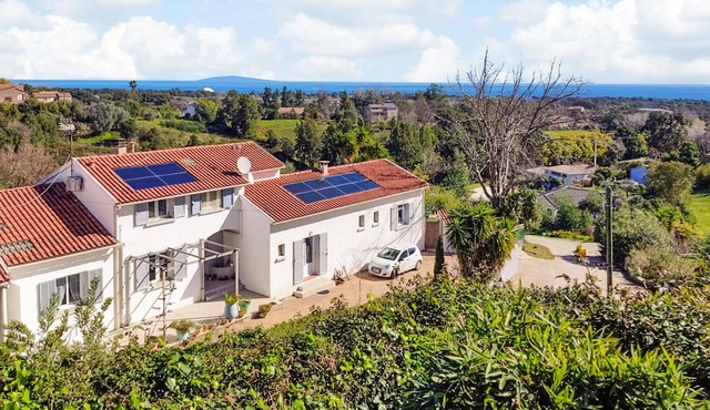 3 bedroom stunning home in Talasani