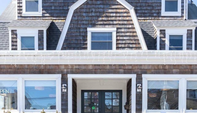 #3 | Comfy Room w/2 queen beds near Easton & Second Beach