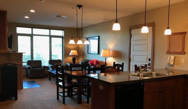 375One Bed Lux Suite Mt View