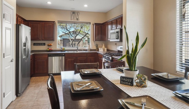3bd - Seasonal Stays-Country Club - Peaceful & Private Yard