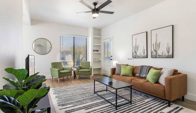3BR CozySuites at Kierland Commons with pool #14