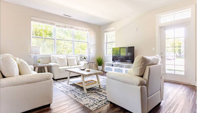 3BR Solana Riverside 109 Resort Amenities Gym Pool Dock