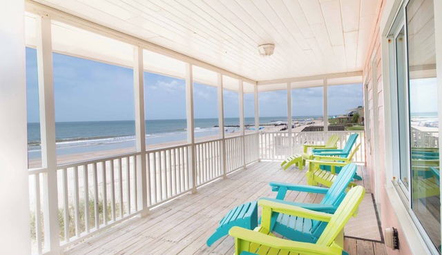 4BR 2BA Oceanfront/Classic Beach Bungalow ~ Barefoot Bungalow