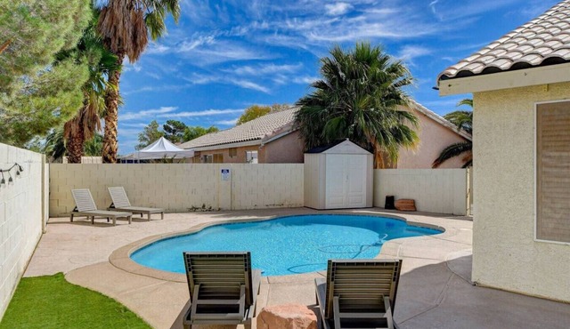 4BR Family Getaway w/Pool