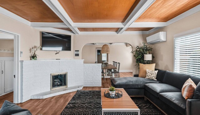 4br Hillcrest Craftsman|Huge Backyard + Parking